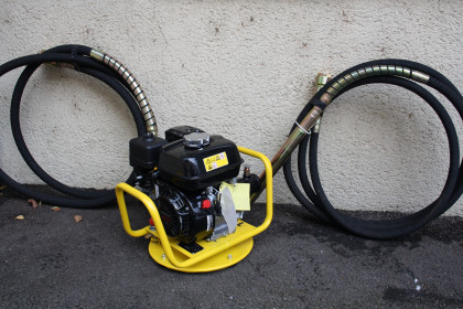 VIBRÁTOR BETONU TEKPAC MVDR-4 vč. hlavice