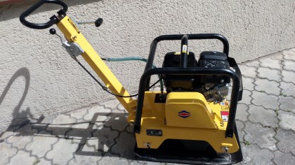 OBOUSMĚRNÁ VIBRAČNÍ DESKA TEKPAC MS125-4