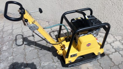 OBOUSMĚRNÁ VIBRAČNÍ DESKA TEKPAC MS125-4